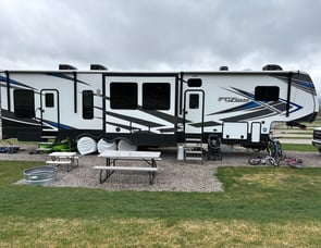 Keystone RV Fuzion 419