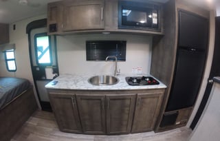 2021 KZ Sportsmen Classic 181BH