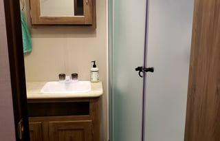 Pride of Texas Family Friendly Zinger RV