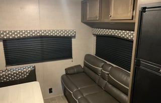 2019 coleman lantern lt 202rd