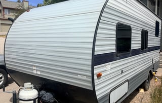 Cozy Family Bunkhouse Camper - Sleeps 5