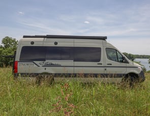 27North Adventure Vans Venture 170"