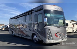 Diesel "DOLLY" King, 2 FULL BATHS