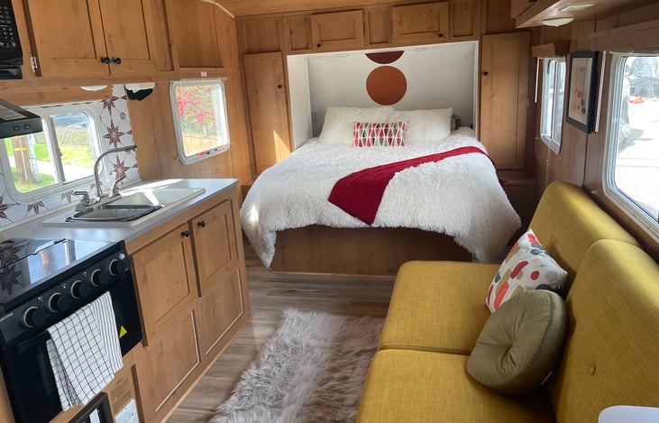 3-Burner Stove and an Oven