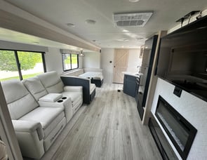 Prime Time RV Avenger 27DBS