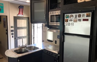 2018 Keystone 29v Impact vapor lite