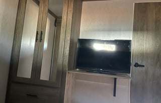 2022 Wildwood Heritage Glen 369BL