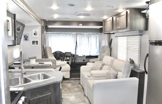 2022 Coachmen RV Pursuit