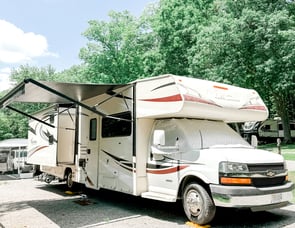Coachmen RV Freelander 32BH Chevy 4500
