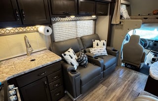 The Southern Traveler, sleeps 6, adventure ready!