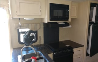 2018 Winnebago 2455BHS