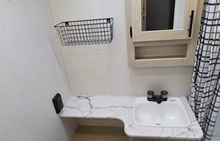 Spacious Shasta I-5–Sleeps 10 | Triple A/C & Bunks