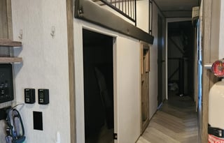 Goose neck and must have 50 amp outlet