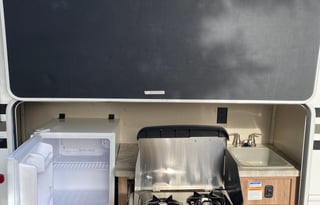 Luxury 2019 Entegra Coach Odyssey 25R