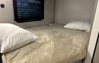 2023 COLEMAN LANTURN 262BH