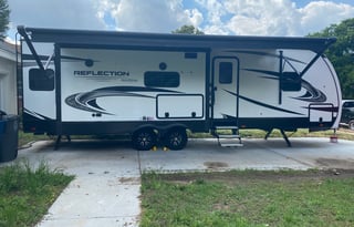 Luxury Camper (Pets welcome!)