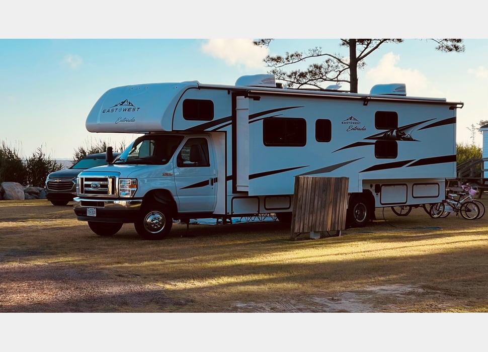 Class C Motor Home rentals in Woodbridge