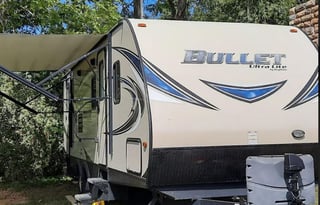 2016 Keystone RV Bullet 272BHS New Adventures