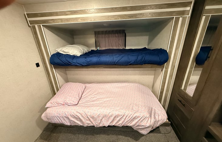 Set of bunk beds