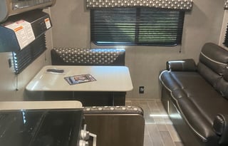 2019 coleman lantern lt 202rd