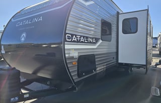 BRAND NEW! 2025 Catalina Legacy 293QBCK Bunk House