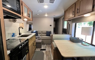 (Holiday Special) PrimeTime Avenger Bunkhouse 26BK