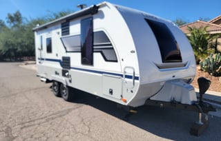 The Perfect Travel Trailer For You!   Lance 1995