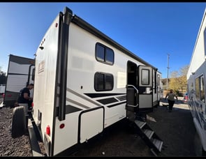 Coleman Dutchmen Lite 2755BH