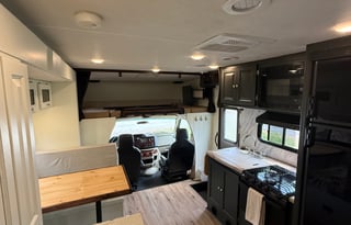 2017 Coachman Leprechaun