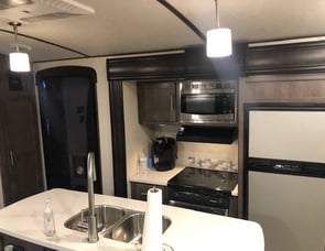 CrossRoads RV Sunset Trail Super Lite SS331BH