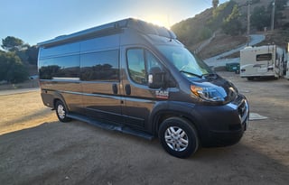 HONEST RVS – Class B Sleeps 4 (Compact)