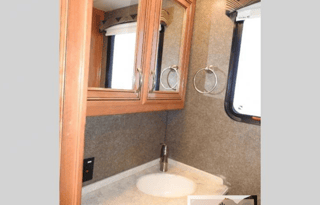 Home on the Road - 37ft Luxury RV