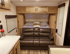 Forest River RV Cherokee Wolf Pup 16FQ