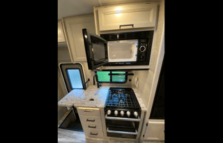 2022 Freedom Elite 22HEF