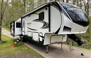 2022 Grand Design Reflection 367BHS