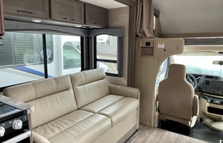 Tour New England in a 2024 Thor Chateau 27R