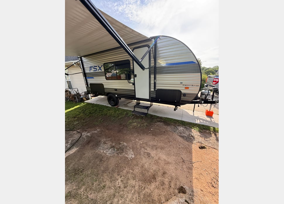Travel Trailer rentals in Darlington