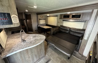 No-Hassle family RV rental, we take care of you!!!