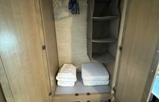 "STAR" FREE delivery near airport