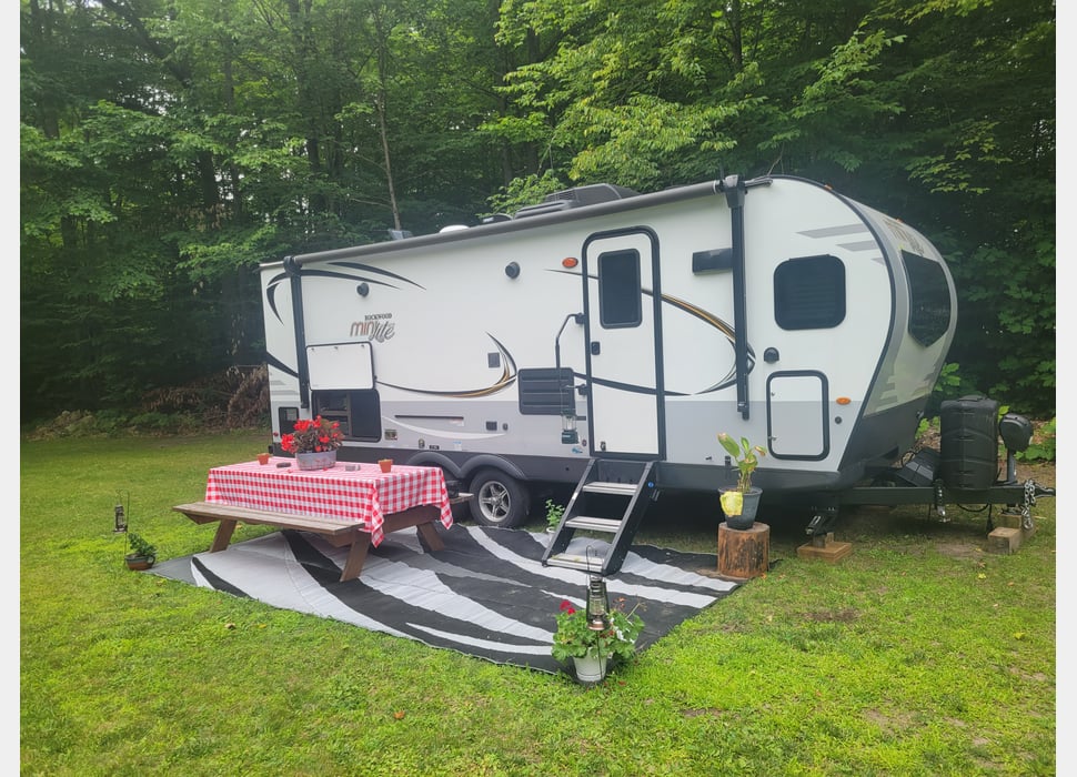 Travel Trailer rentals in Alanson