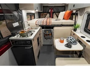 Winnebago Solis 59PX