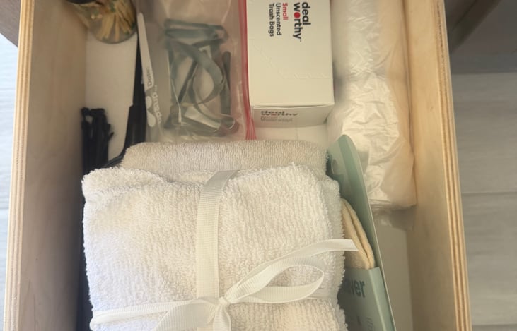 Kitchen Essentials Lower Drawer~