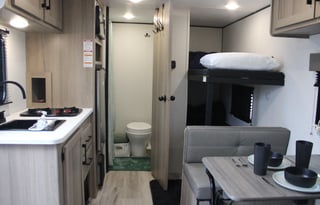 2025 Coleman 17B – Easy Tow, Fully Stocked