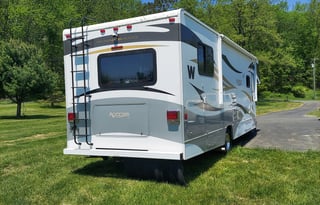 2011 Winnebago Access 31C