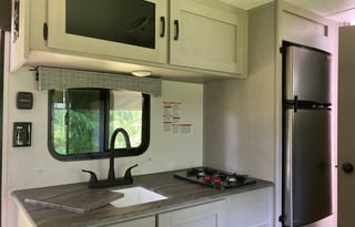 2023 Coachmen RV Clipper Cadet 17CBH