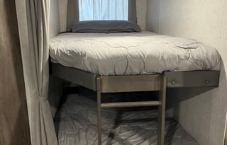 Memory Maker Bunkhouse for Family and Friends