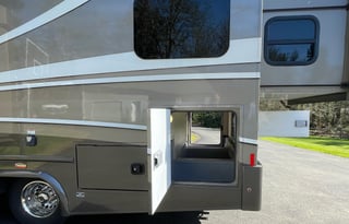 2017 Isata 3, Diesel, Auto-level, Fully Loaded.