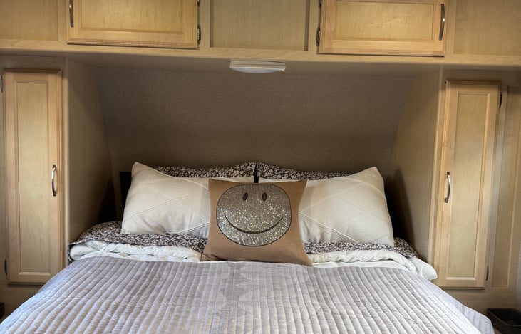 WALK AROUND QUEEN BED WITH CABNETS FOR STORAGE