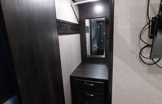 Fireside RV's 2021 Jayco White Hawk 27RB LMI1125