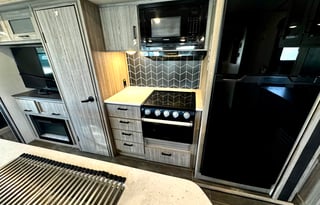 Ember -2022 Keystone Passport GT 3870RL